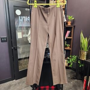 89TH & MADISON NWT Barely Boot Pull on Pants w/ Comfort Waistband M